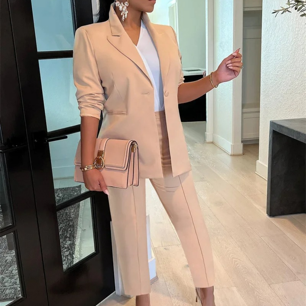 Signature Collection Premium Wool Blazer and Trousers Set Exclusive Edition